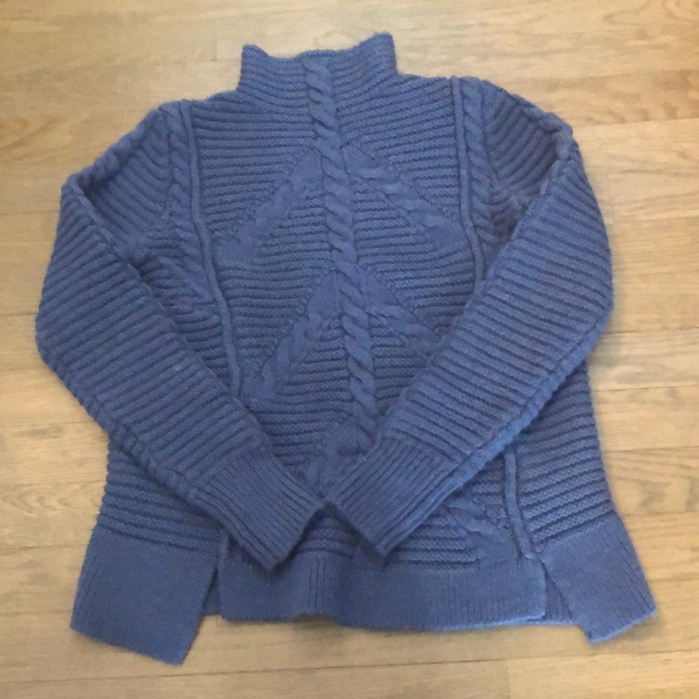 Blue Gap Sweater high neck